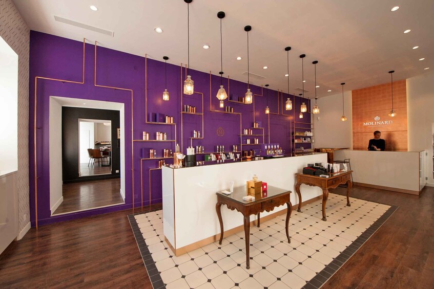 Picture 1 for Activity MOLINARD Parfums Nice: Perfume Workshop for Children 2