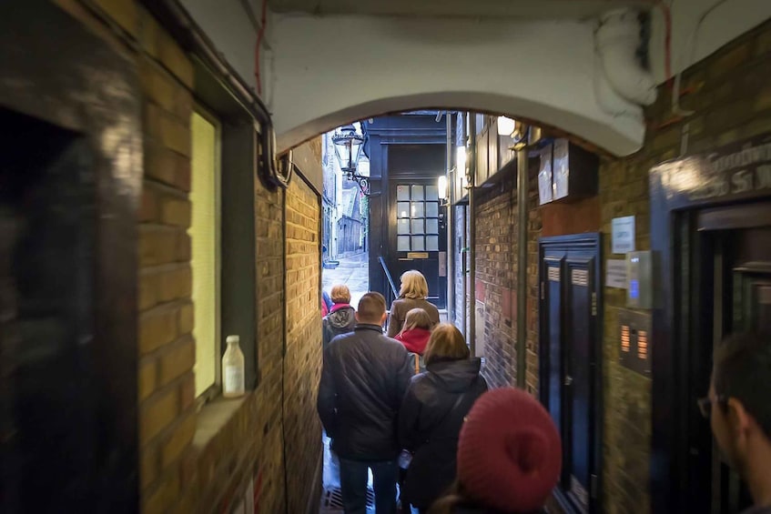 Picture 5 for Activity Secrets of London Walking Tour 2