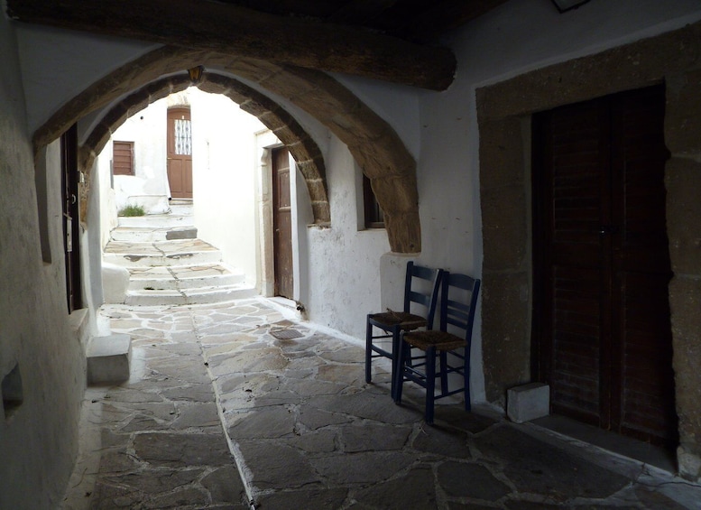 Picture 4 for Activity Naxos Castle Walking Tour and Sunset at the Portara 4