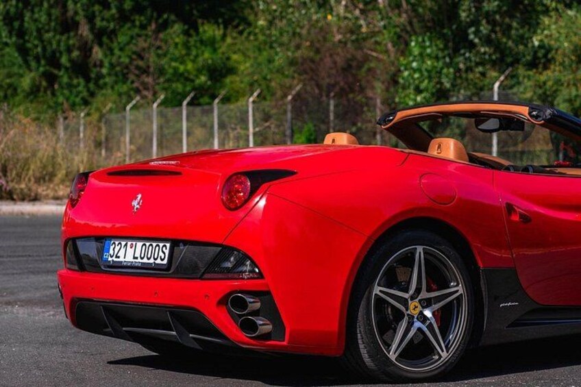 Ferrari Nürbnerg Ferrari driving themselves 2