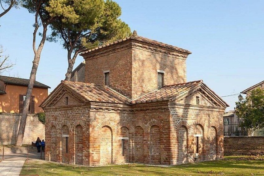 From Bologna or Ravenna Guided tour of the Mosaics in Ravenna 3