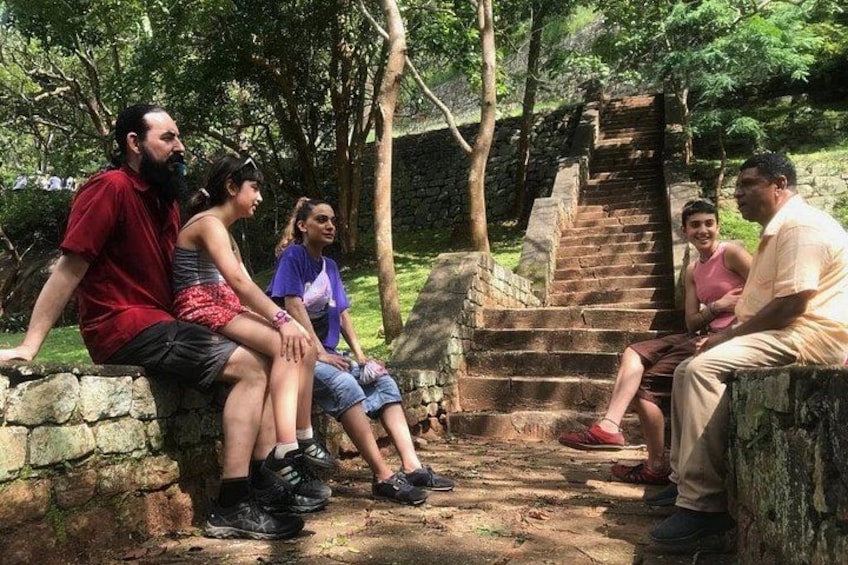 Guide briefing about Sigiriya before starting the tour 5