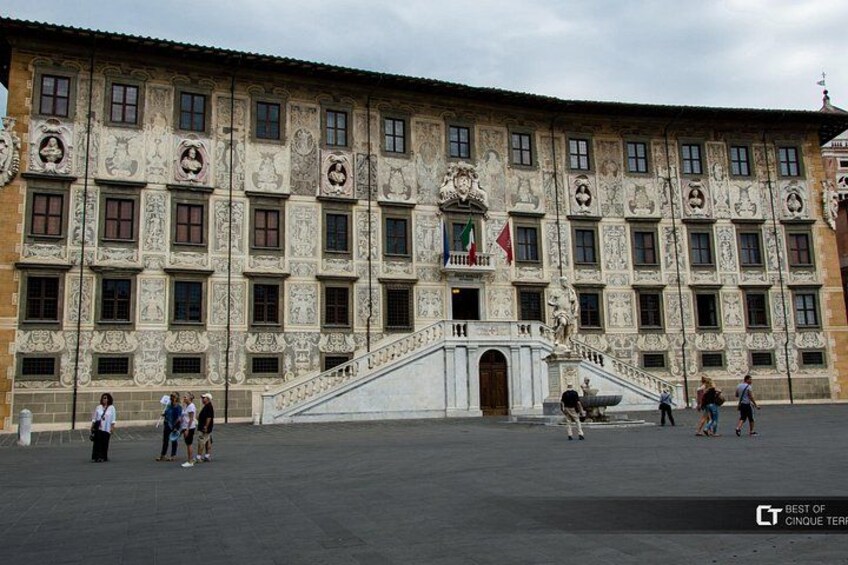 Private tour from Livorno port to Pisa and Florence 2