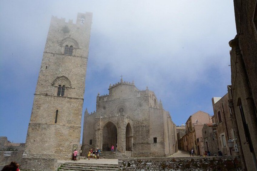 Master church and king Federico tower 4