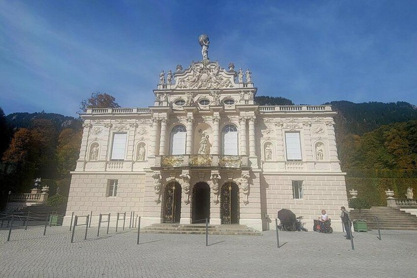 Neuschwanstein, Wieskirche, Oberammergau, Linderhof from Fuessen 5
