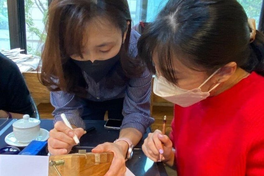 Create Your Own Korean Name Seal with a Calligrapher in Insadong 5