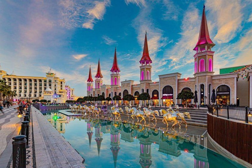Antalya Land of Legends Night Show w/Shopping & Transfer 2