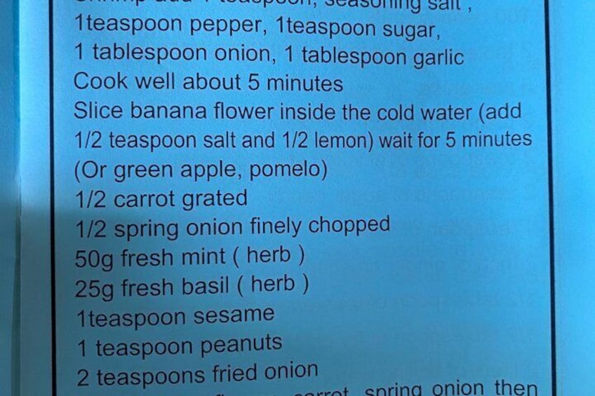 En lista över ingredienser till ett recept. 4