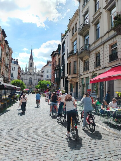 Picture 1 for Activity Brussels Bike Tour: City Highlights and Hidden Gems 2