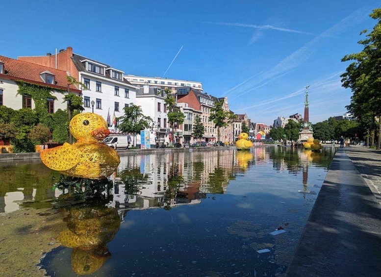 Picture 2 for Activity Brussels by Bike: Highlights & Hidden Gems 4