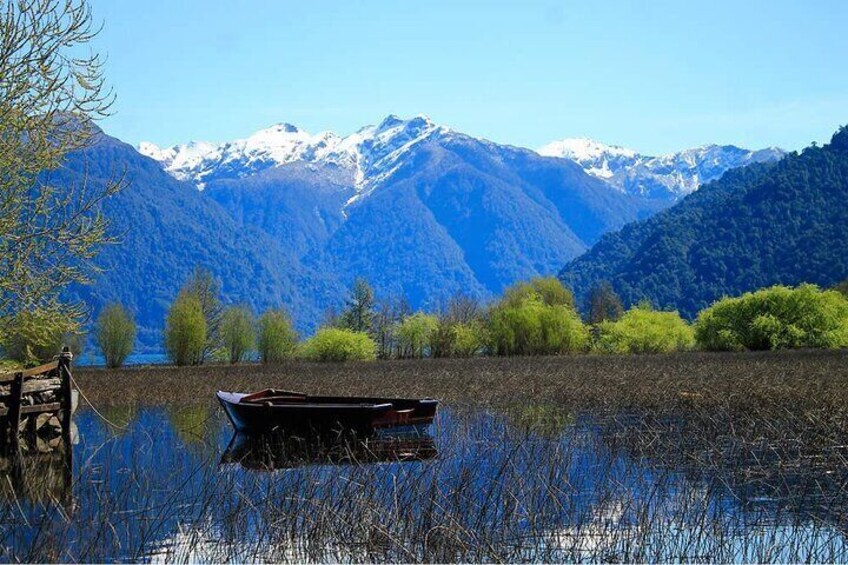 4 Days Tour Los Lagos Region with Transfer Chiloe and Peulla