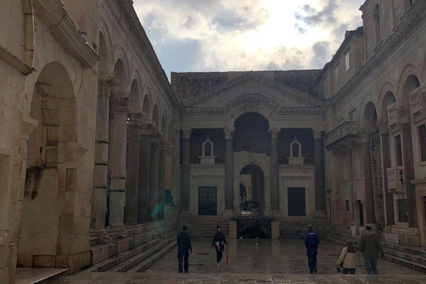 Walking Tour of Split and Diocletian's Palace - Small Group Tour 1