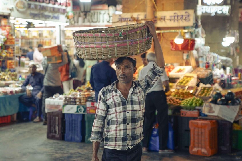 Picture 5 for Activity Mumbai: Local Markets & Temples Tour 4