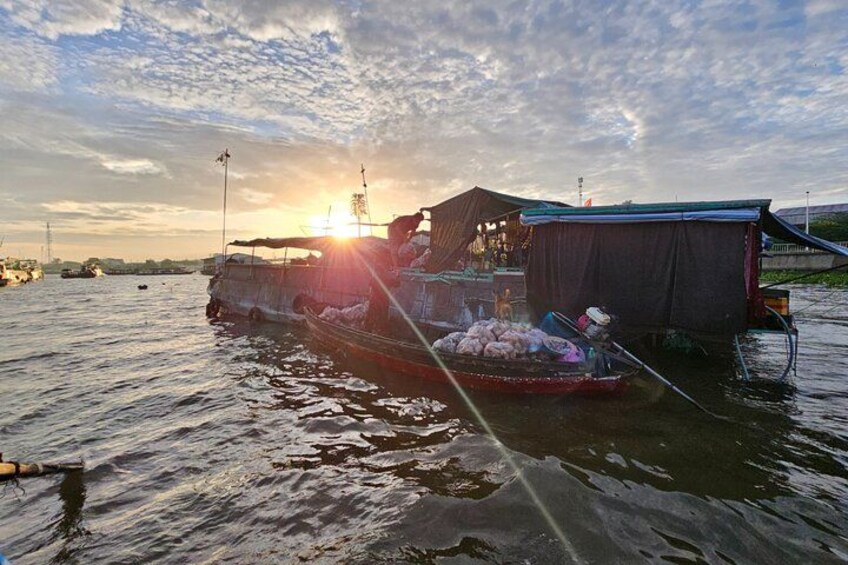 CAN THO: Floating Market & Mekong’s Legacy (About 6 Pax) 3