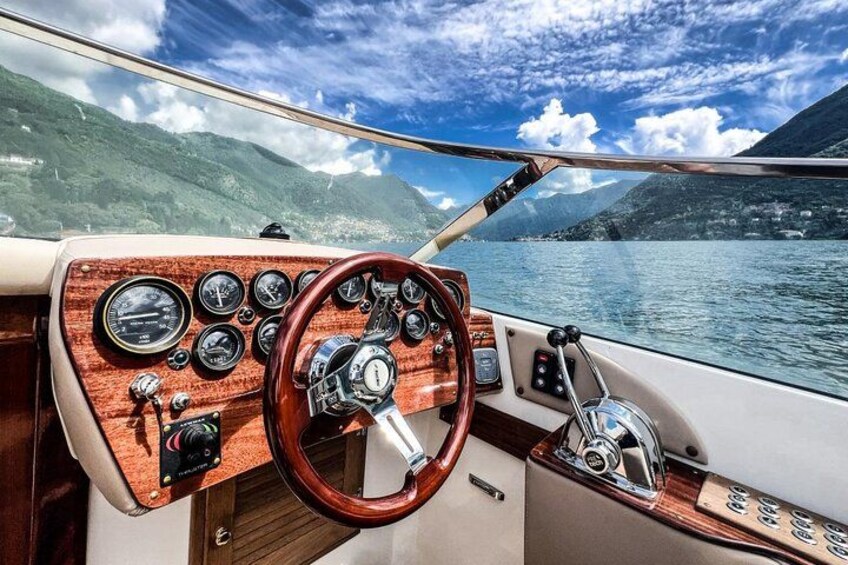 Private Cruise on Lake Como with Luxury Motorboat from 1H to 4H 3