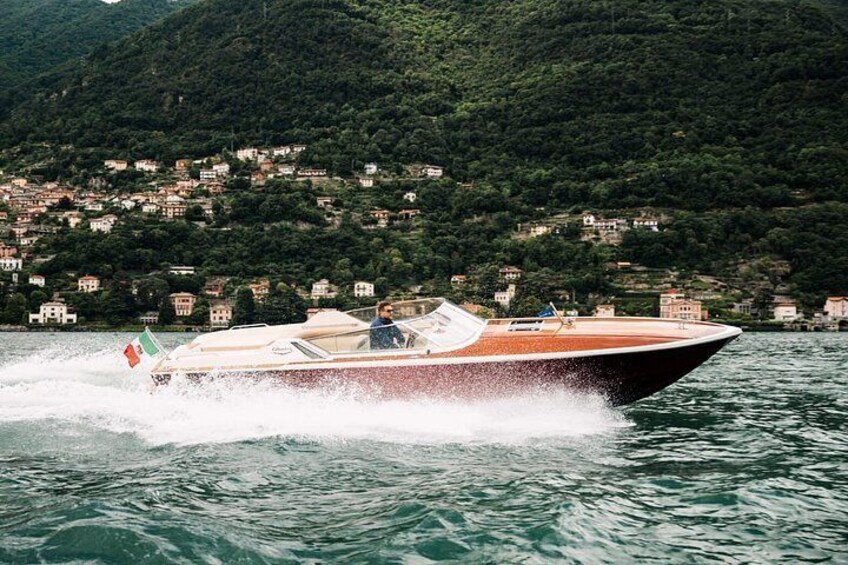 Private Cruise on Lake Como with Luxury Motorboat from 1H to 4H 3