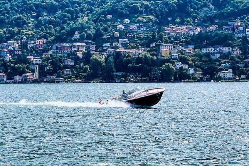 Private Cruise on Lake Como with Luxury Motorboat from 1H to 4H 4