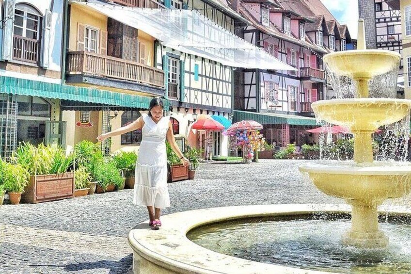 Colmar Tropicale French Village and Chin Swee Cave Private Tour