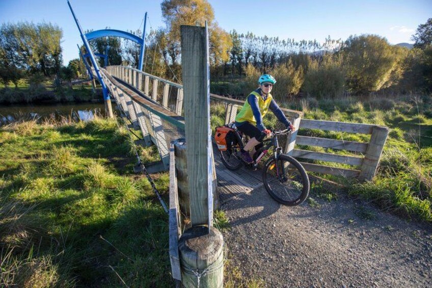 Self-guided E-bike cycle tour with private wine tasting 4