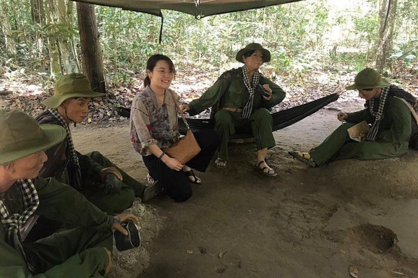 6 Hours Historical Tour in Cu Chi Tunnel with Free Snack 4