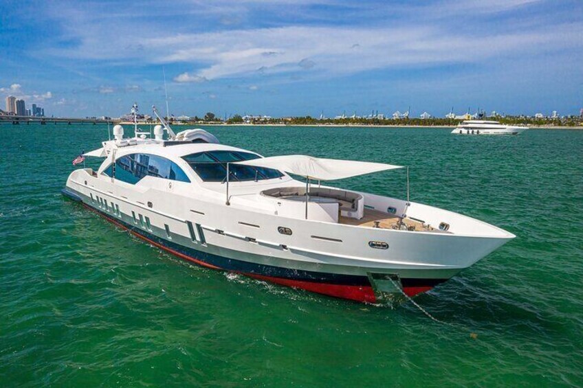 120ft yacht charter Doubleshot