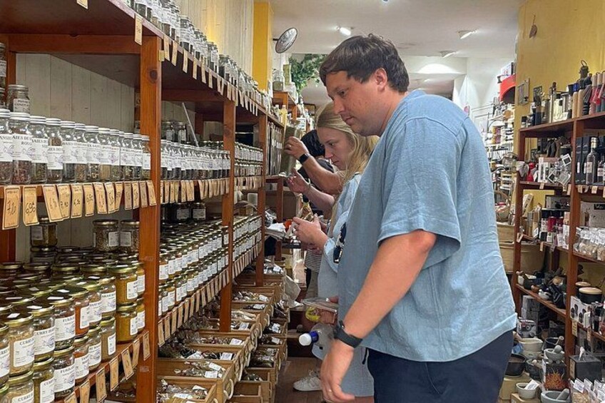 Bordeaux Sweet & Savory Food Tour with Wine Tasting 3