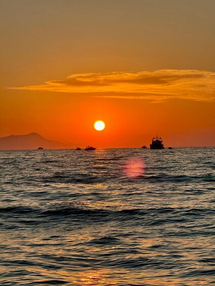 Picture 17 for Activity Sorrento: Private Sunset Cuise with Prosecco and Limoncello 2