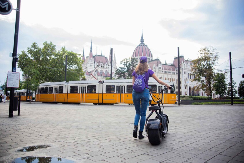 Budapest: Guided City Sights Tour by E-Scooter 5