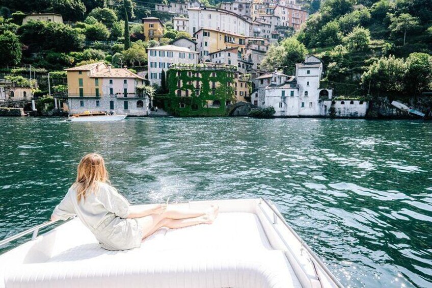 4 Hours Private Cruise on Lake Como by Motorboat