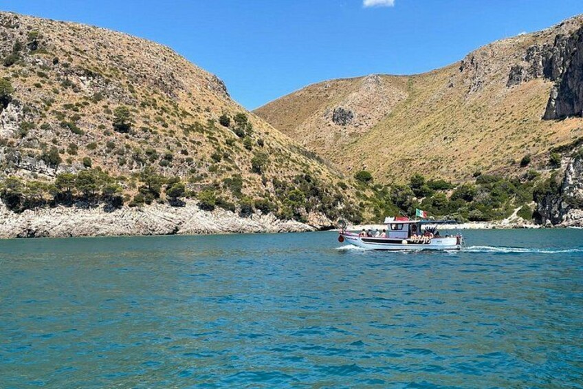 VIP Private Day Boat Trip to Gaeta and Sperlonga 3