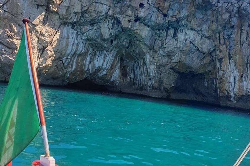 VIP Private Day Boat Trip to Gaeta and Sperlonga 2