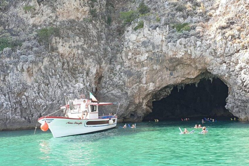 VIP Private Day Boat Trip to Gaeta and Sperlonga 5