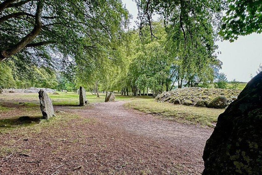 Clava Cairns 4