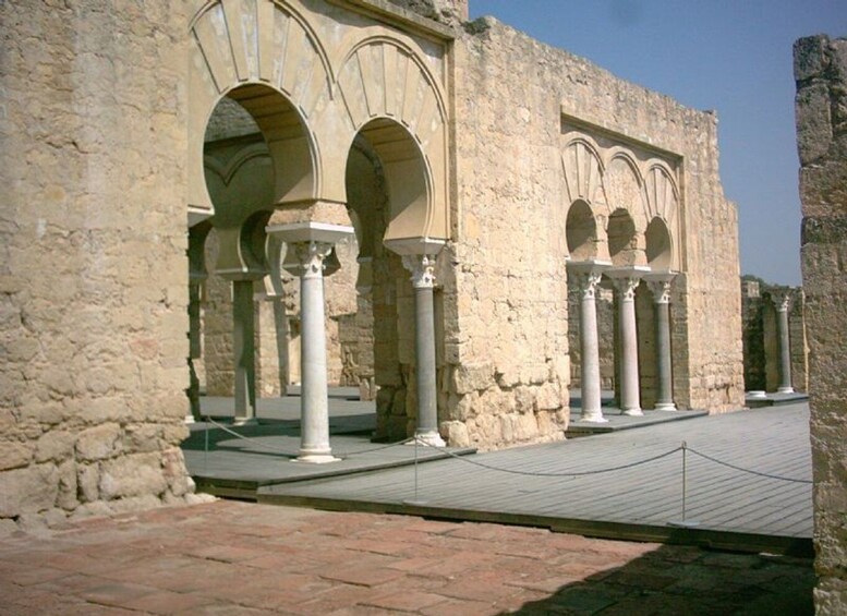 Picture 2 for Activity Medina Azahara at Sunset Private Tour 2