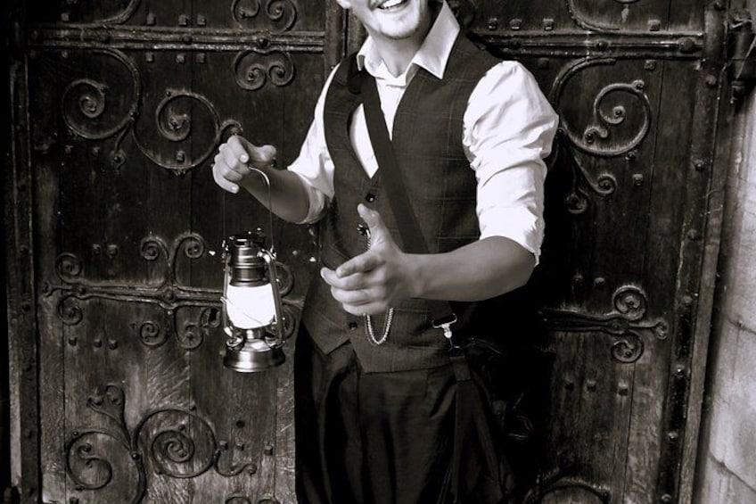 Fully guided Bristol Ghost Tours 4