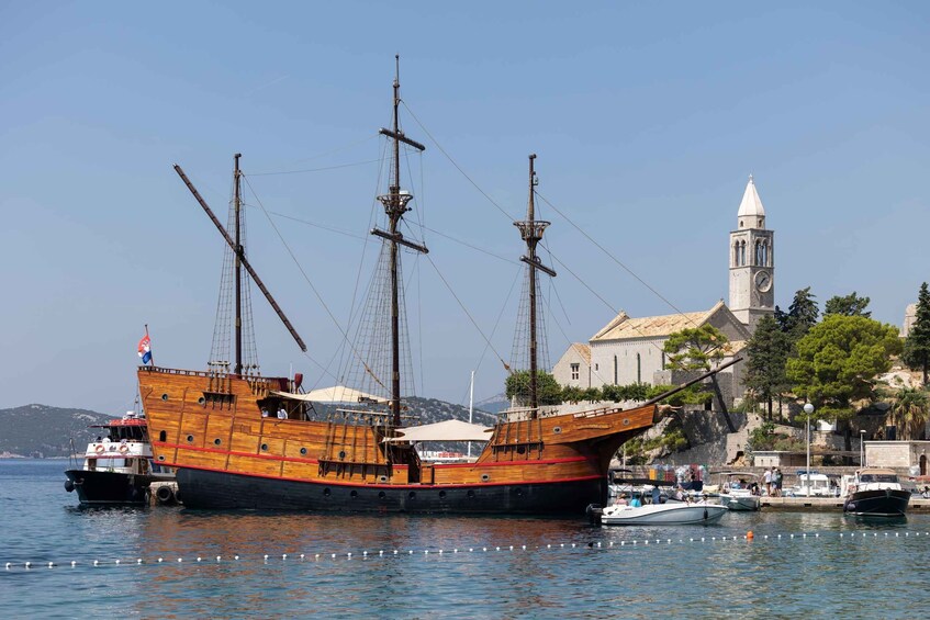 Dubrovnik: Elaphiti Island Luxury Pirate Ship Cruise 1