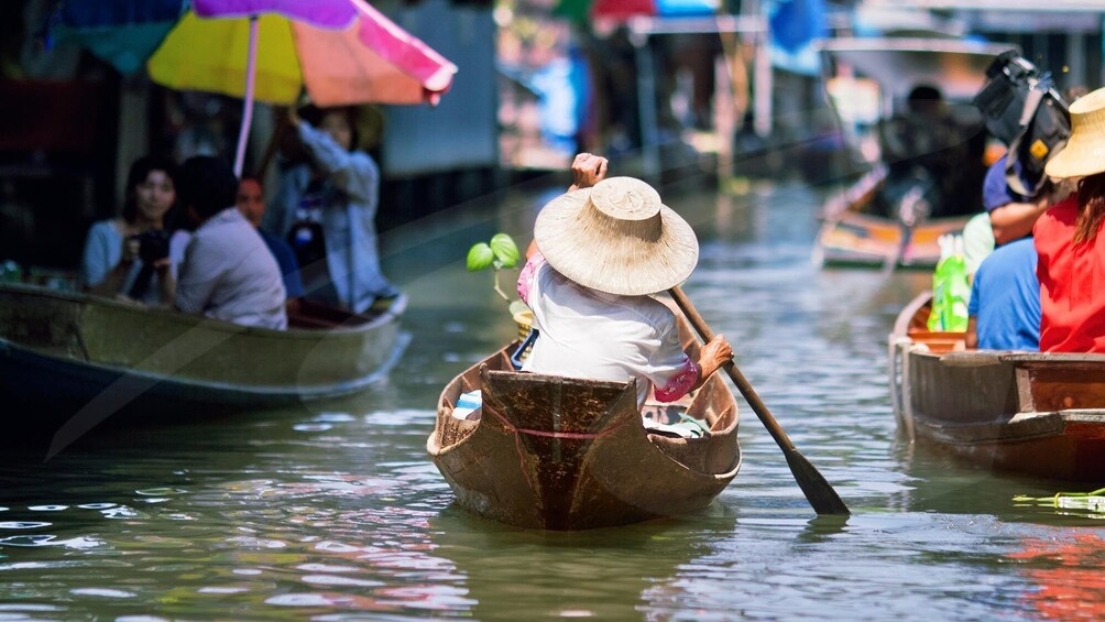 Private Floating Market Tour with Long-Tail Speedboat Ride