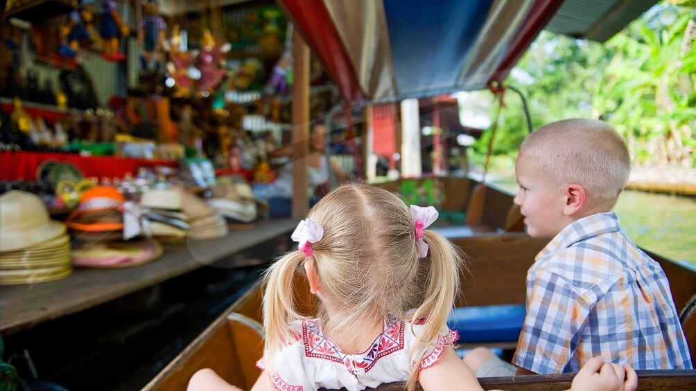 Private Floating Market Tour with Long-Tail Speedboat Ride