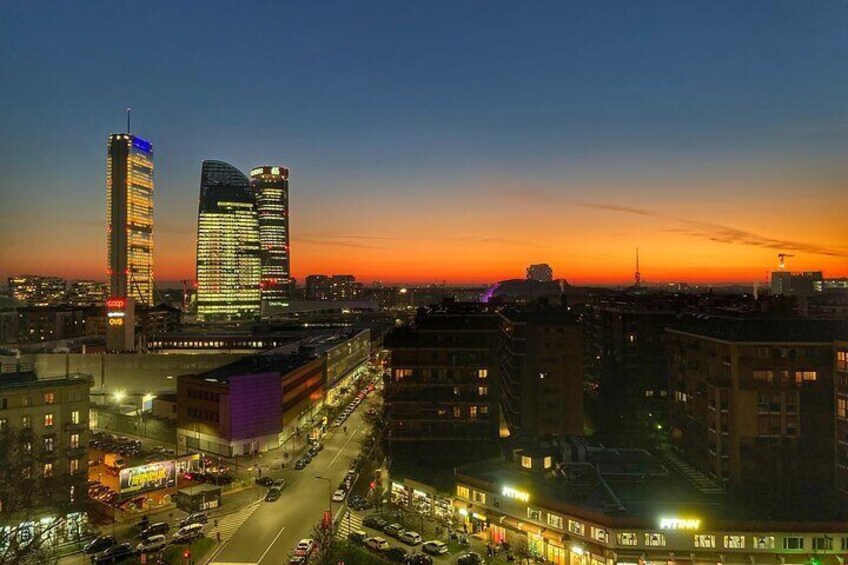 Seasonal Dinner in a fascinating Milan Skyscraper 