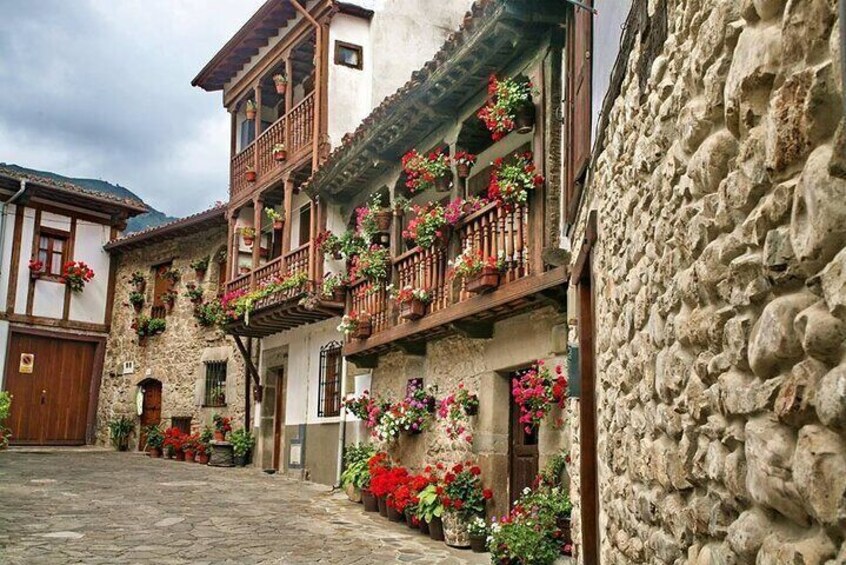 Day trip to Potes y Santillana del Mar from Santander