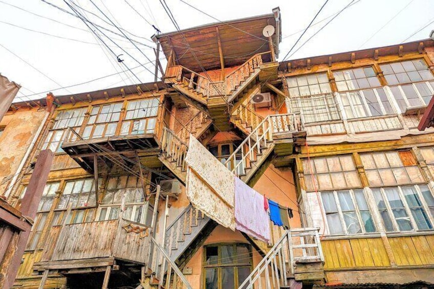 Alternative walking tour New Tiflis and backstreets 1