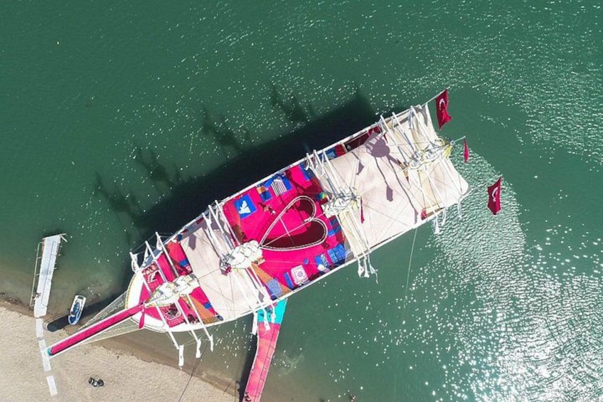 Full Day All Inclusive Boat Ride and Foam Party 3