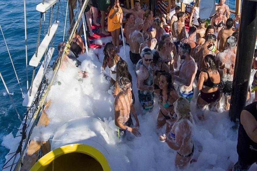 Full Day All Inclusive Boat Ride and Foam Party 4