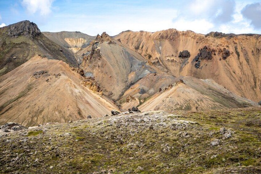 The colorful rhyolite mountains are the main attraction in Landmannalaugar. 2