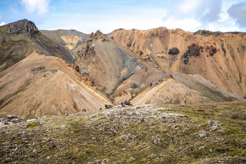 The colorful rhyolite mountains are the main attraction in Landmannalaugar. 2