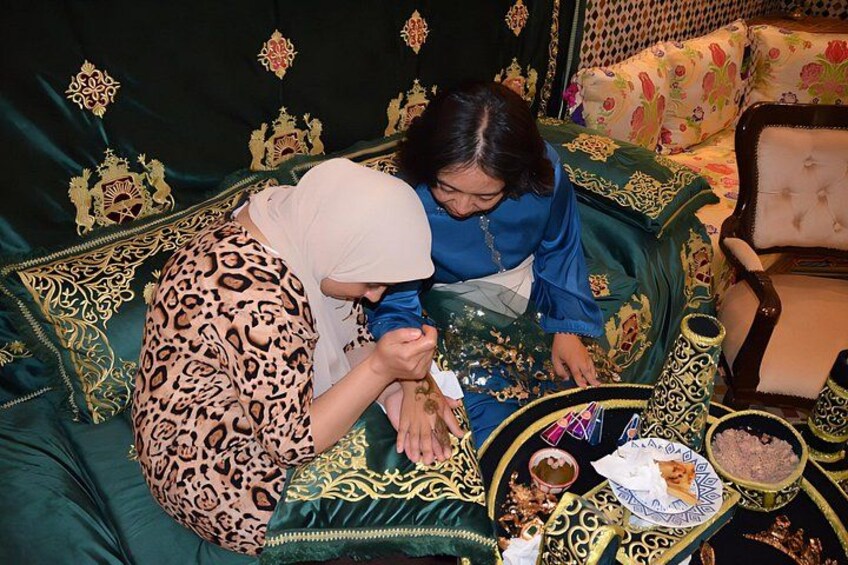 Fez Moroccan Henna tattooing with Lunch or Diner 1