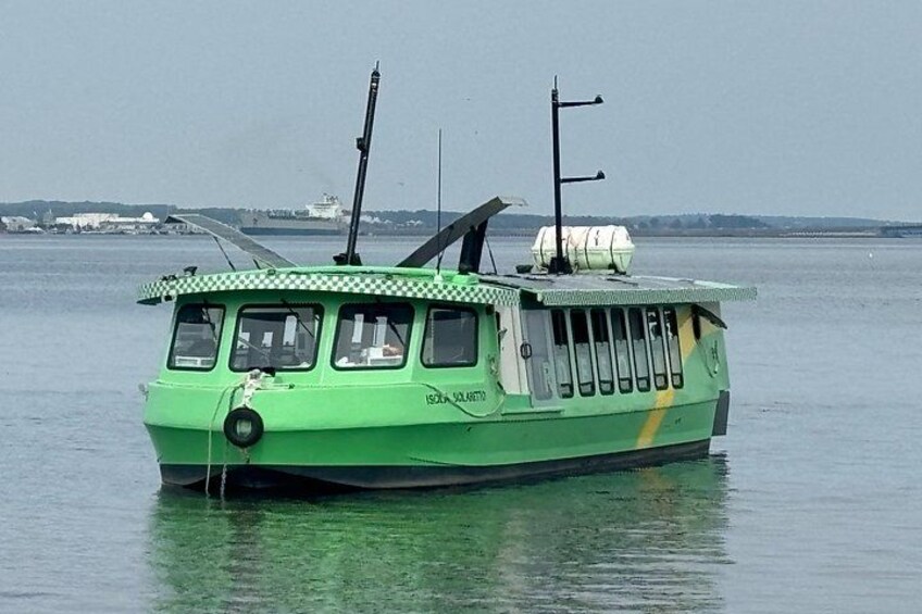 Solar harbour cruise with live music! (Optional lunch/dinner) 5