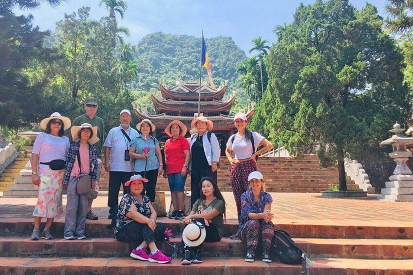 Round-Trip to Perfume Pagoda from Hanoi: Spiritual- Scenic Escape 3