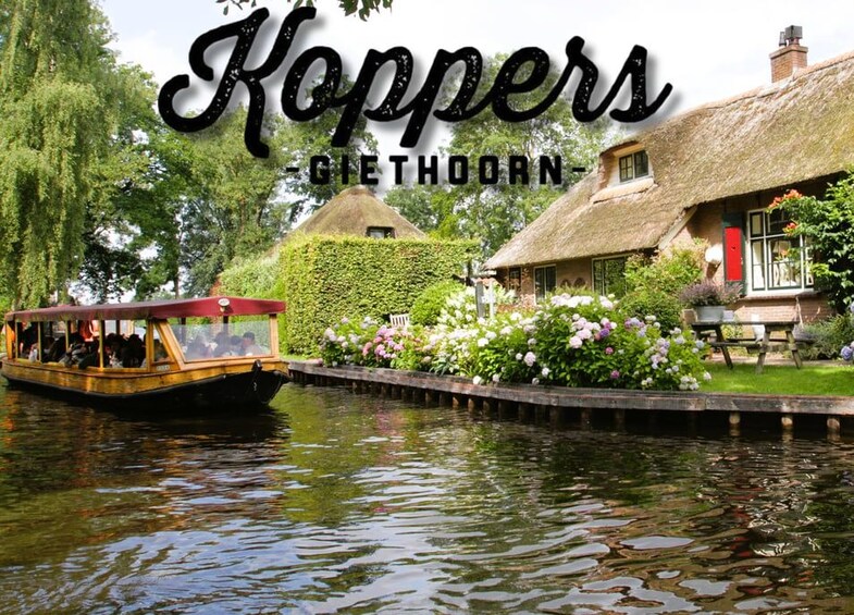 Picture 5 for Activity Giethoorn: Private Boat Tour - ideal for family and friends 5