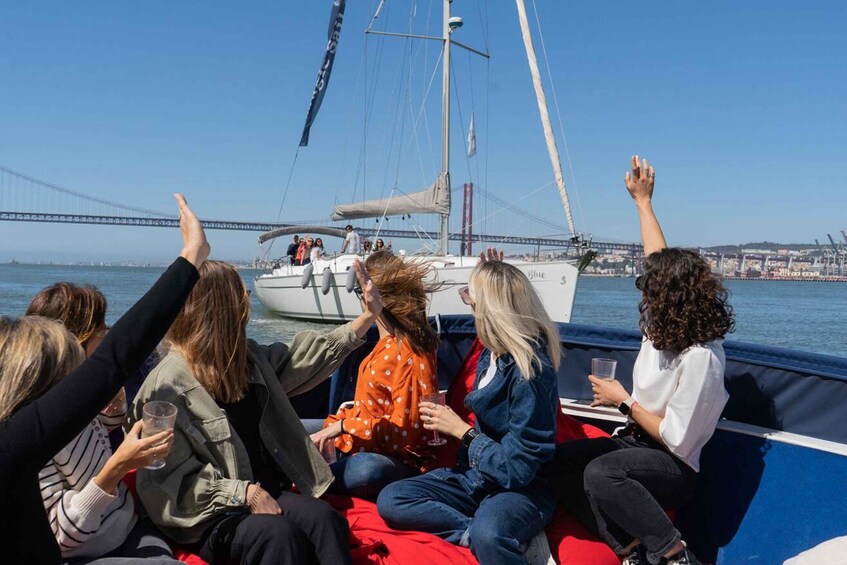 Lisbon: Boat Tour With Portuguese White Wine & Suprise Snack 1